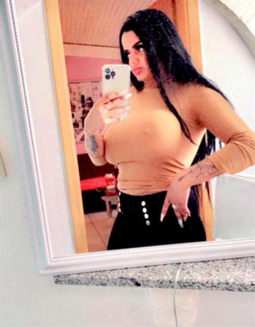 Parti kızı escort Belinay Meliss